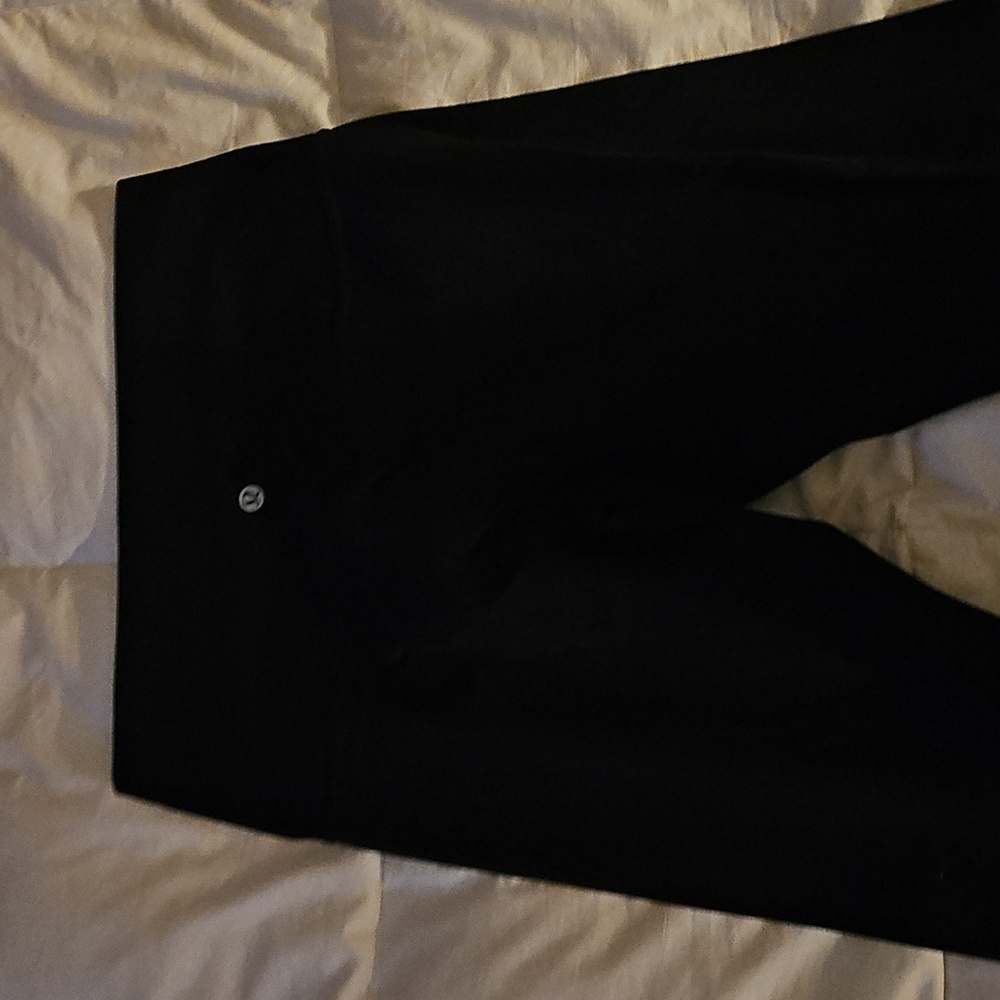 Lululemon Align Black Leggings. Size 8 Great Condition!!! 25" Inseam - Picture 8 of 12